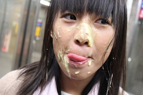 《日本女性調查》喜歡被口爆的有２０%，吃下去的佔４０%！