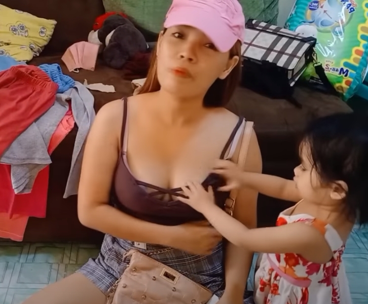 露點不用管？菲律賓媽媽Youtube「哺乳秀」觀看人數飆破500多萬！