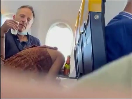 【上車】飛機上有舌！愛爾蘭《瑞安航空乘客直擊活春宮》不雅影片流出！