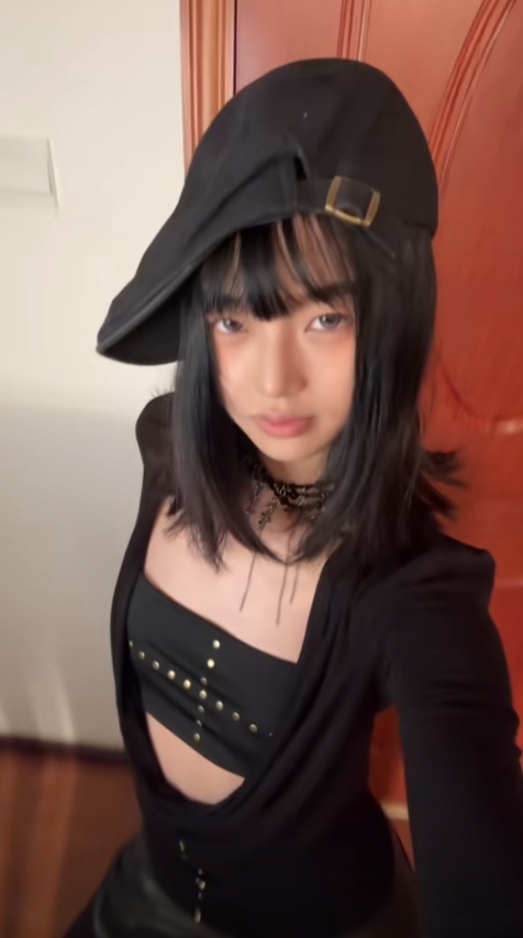 莎妹i社交平台形象照展示