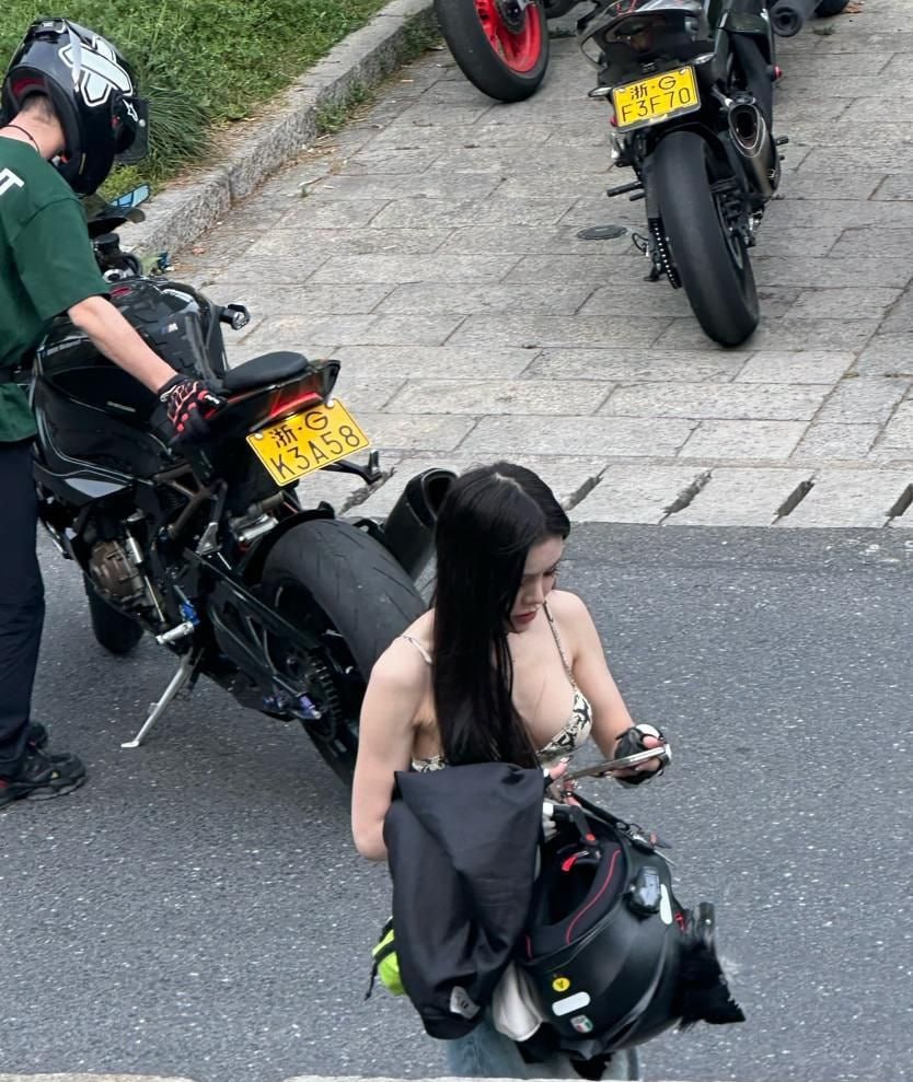 喵喵重機女神私密影像曝光細節
