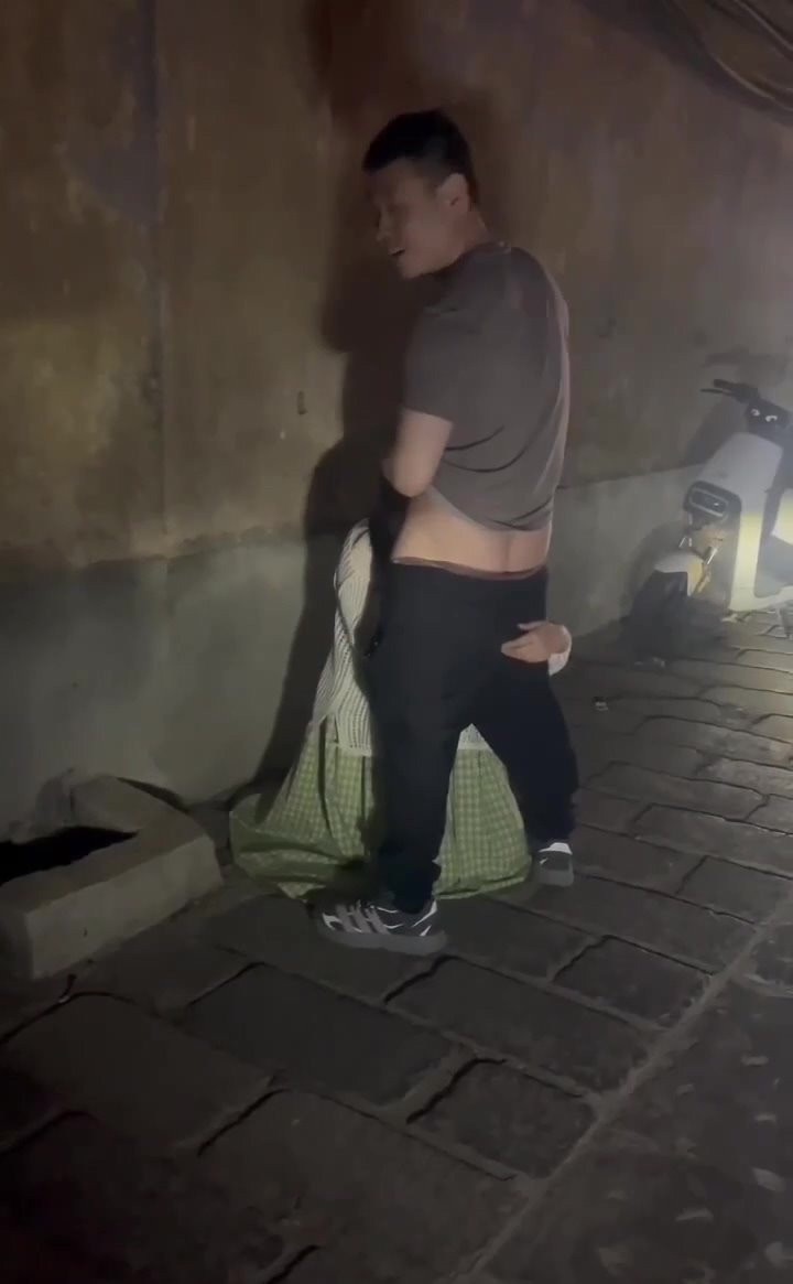 青州古城小巷親密行為照片