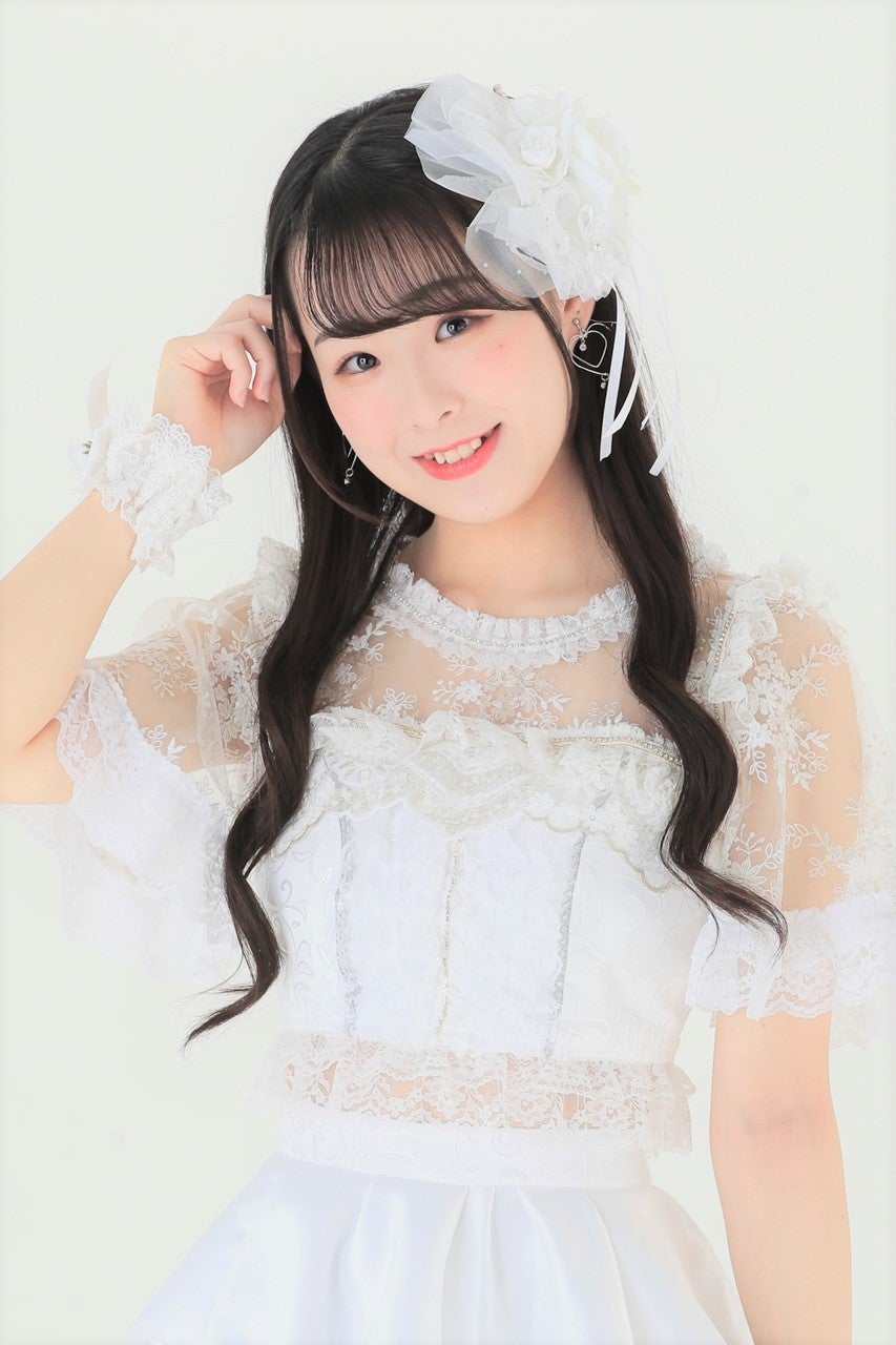 福村優月偶像時期照片展示