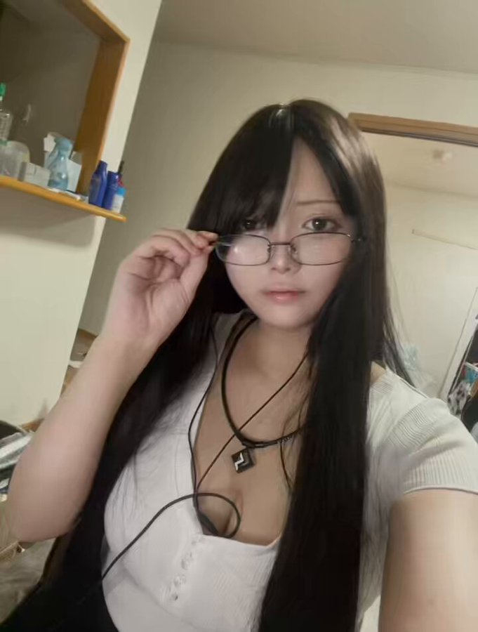 みくみく的畫畫和誘惑造型