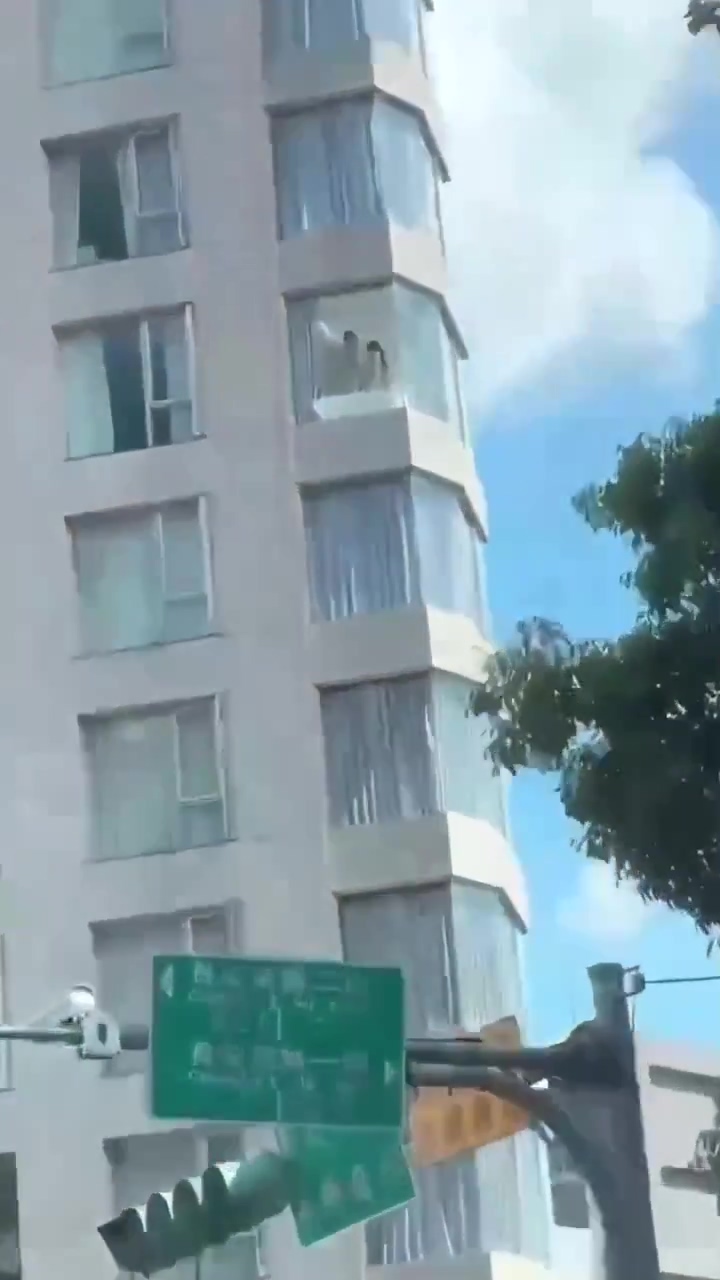 【上車】台北喜瑞飯店《男女景觀浴室激戰》影片瘋傳！業者緊急優化視覺隱私！